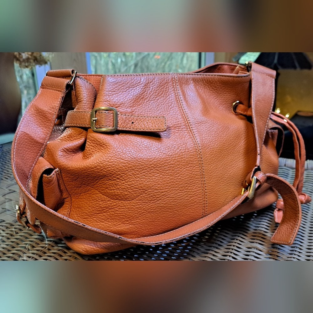 Maxx New York Pebbled Orange Leather Shoulder Bag. - Picture 4 of 13